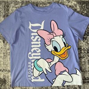Disneyland Resort Exclusive Daisy Duck Shirt
